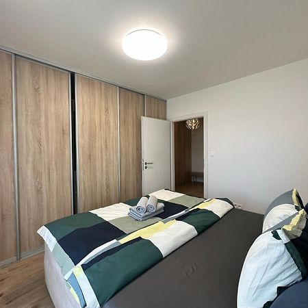 Novozariadeny Apartman Pri Starom Moste Bratysława Zewnętrze zdjęcie